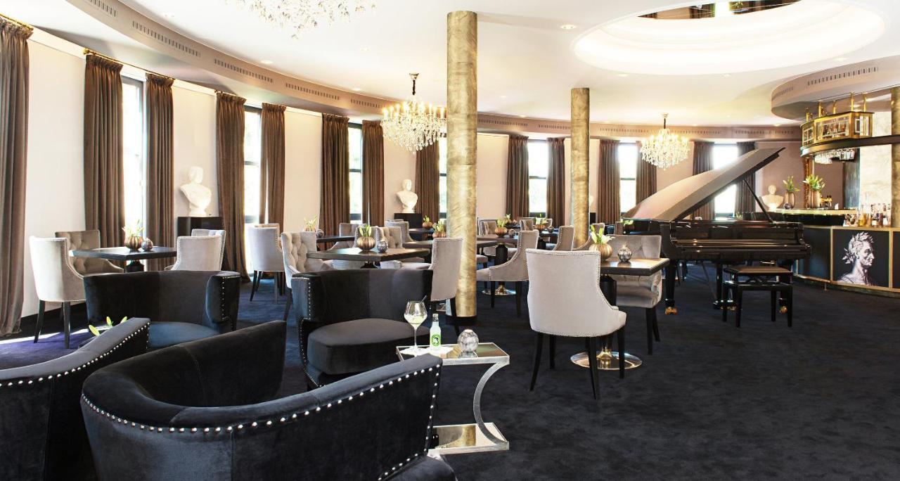 Victor'S Residenz-Hotel Schloss Berg Nenning Exterior foto Restaurant
